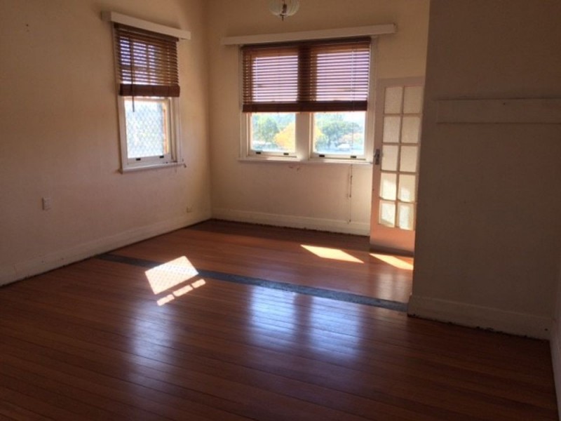 25 Cressbrook Street, Toogoolawah QLD 4313