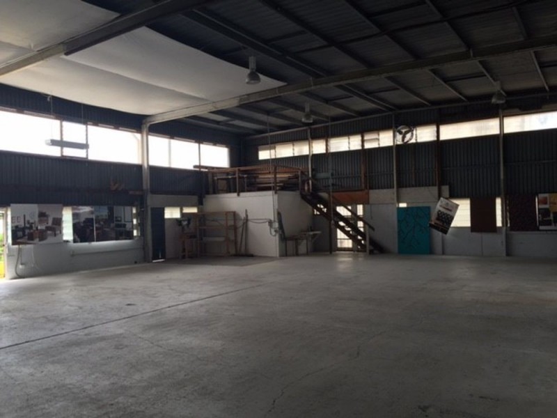 Seventeen Mile Rocks QLD 4073