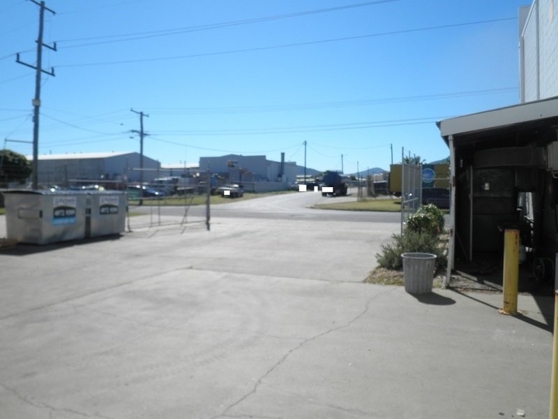 14 Robison Street, Park Avenue QLD 4701