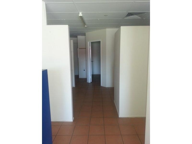 Shop 1/379 Yaamba Road, Rockhampton City QLD 4700