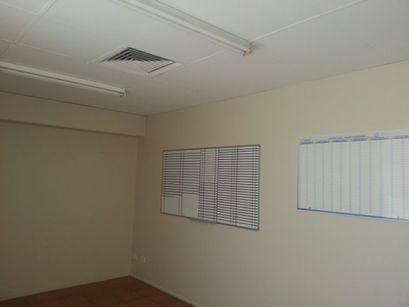 Shop 1/379 Yaamba Road, Rockhampton City QLD 4700