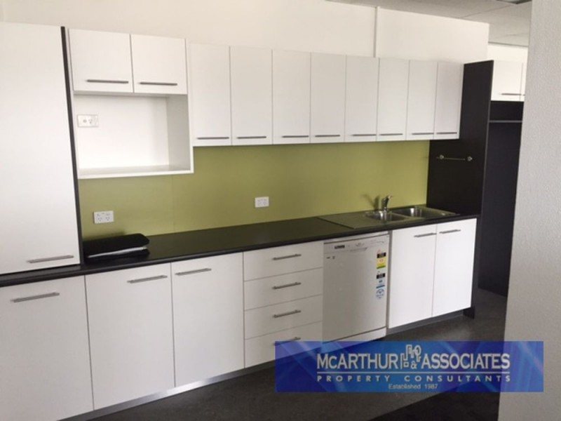 4.2/301 Coronation Drive, Milton QLD 4064