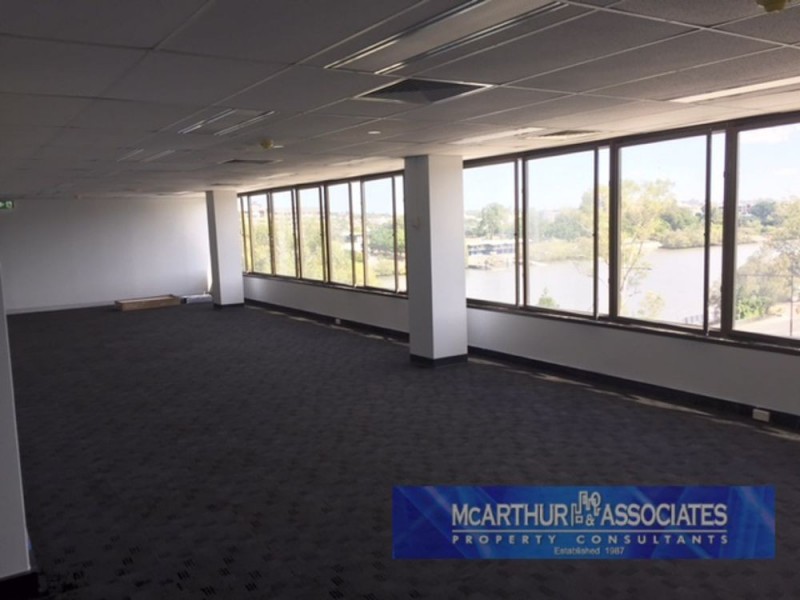 2.1/303 Coronation Drive, Milton QLD 4064