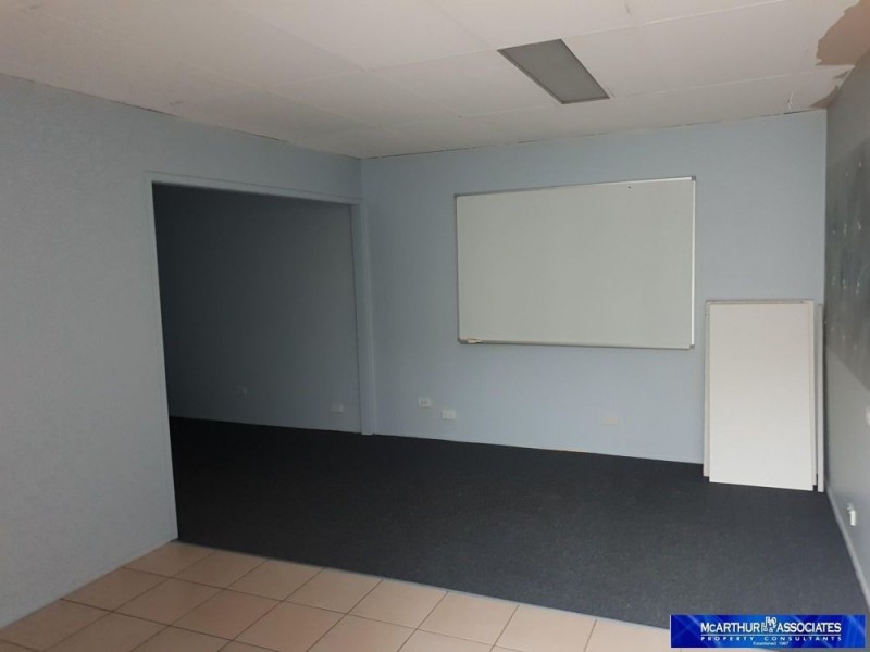 4/107 Dandenong Road, Mount Ommaney QLD 4074