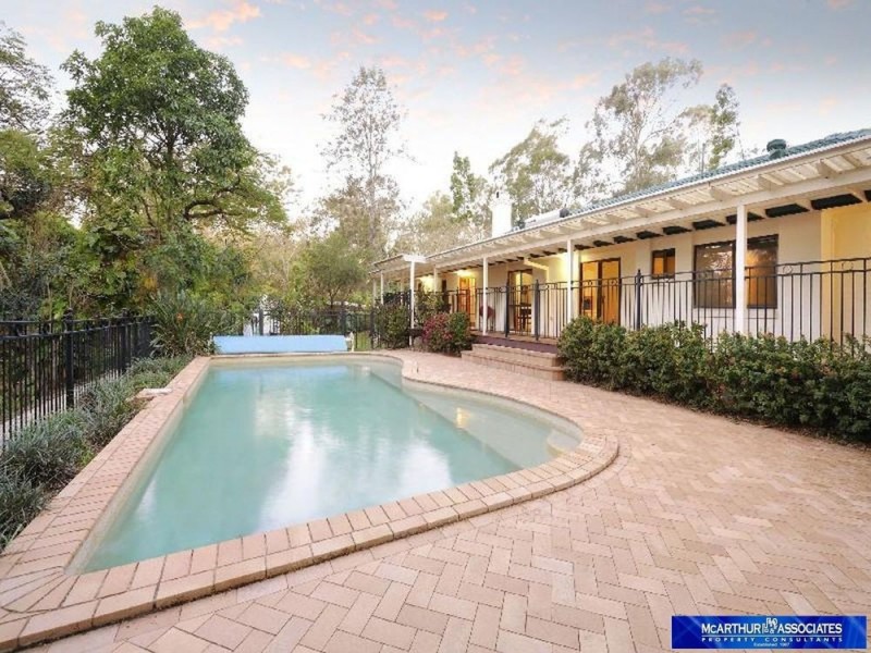 138 Kenmore Road, Kenmore QLD 4069