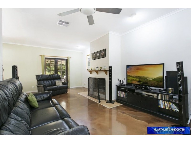 138 Kenmore Road, Kenmore QLD 4069