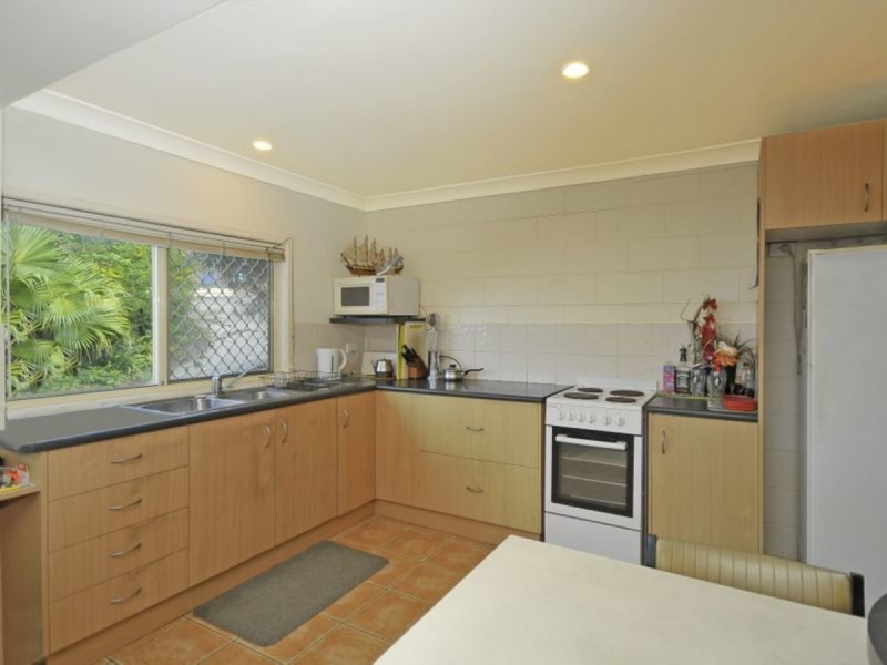 28(A) Foothill Street, Elanora QLD 4221