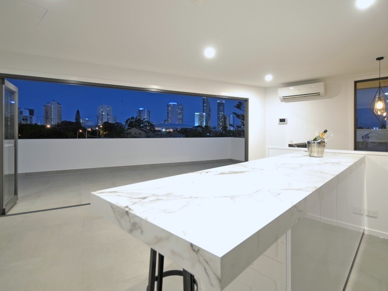 16B Chant Street, Broadbeach Waters QLD 4218