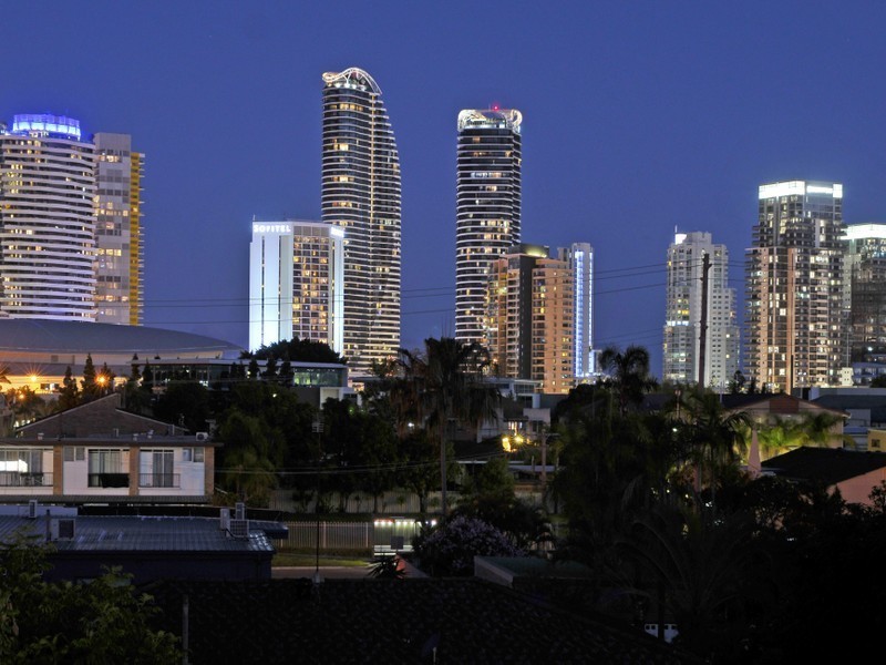 16B Chant Street, Broadbeach Waters QLD 4218