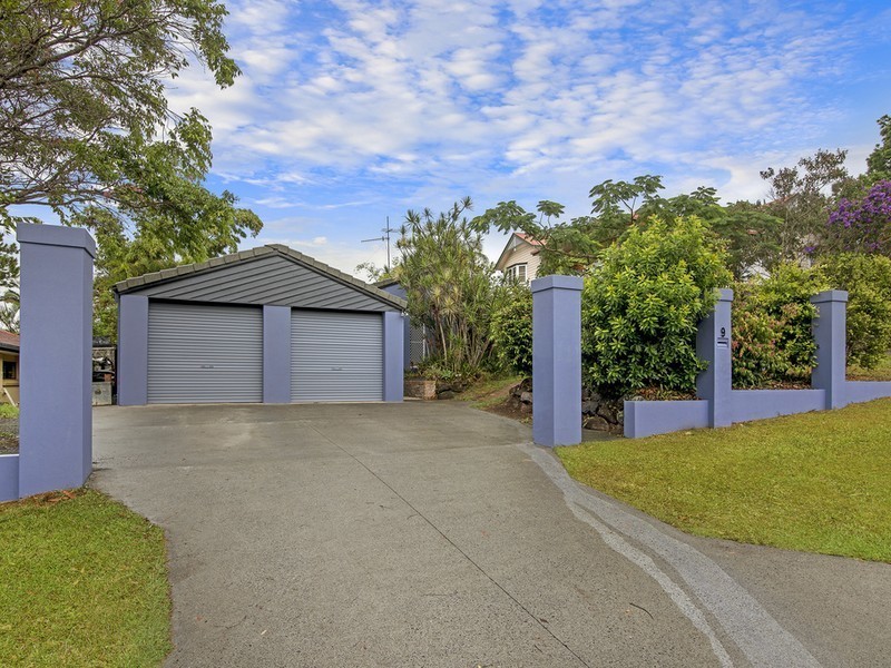 9 Dianella Court, Elanora QLD 4221