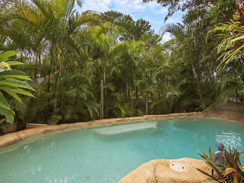 9 Dianella Court, Elanora QLD 4221