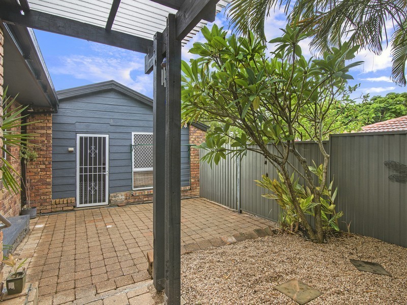9 Dianella Court, Elanora QLD 4221