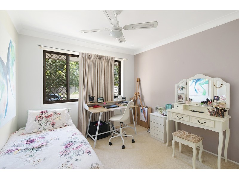 1 Cassia Court, Palm Beach QLD 4221