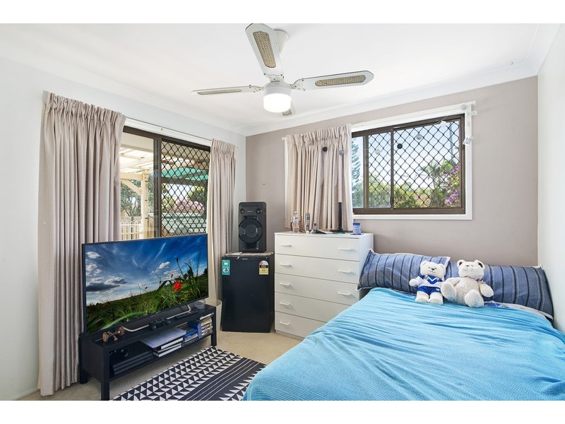 1 Cassia Court, Palm Beach QLD 4221