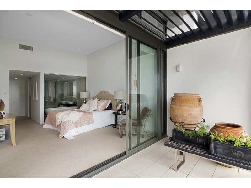 6603/6 Marina Promenade, Paradise Point QLD 4216