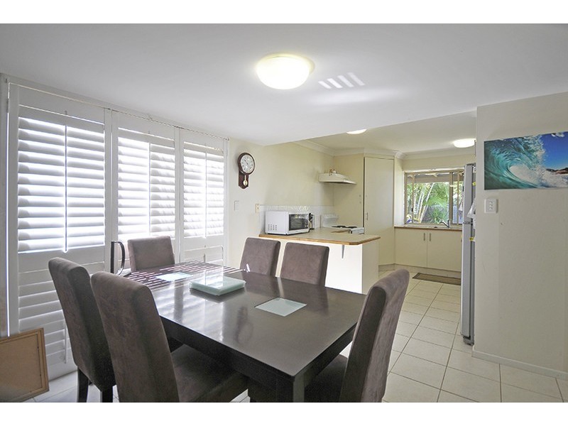 2/28 Twenty Fifth Avenue, Palm Beach QLD 4221