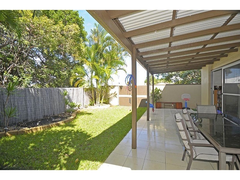 2/28 Twenty Fifth Avenue, Palm Beach QLD 4221