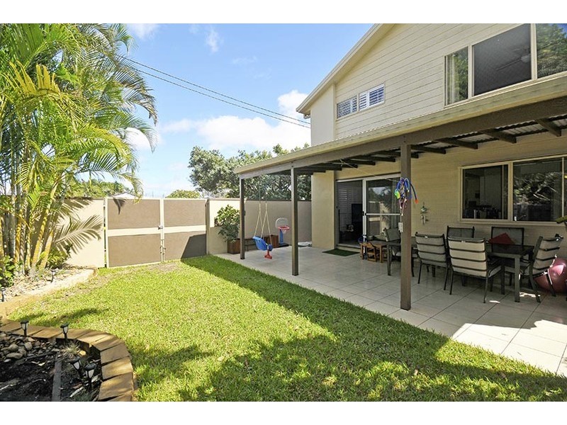 2/28 Twenty Fifth Avenue, Palm Beach QLD 4221