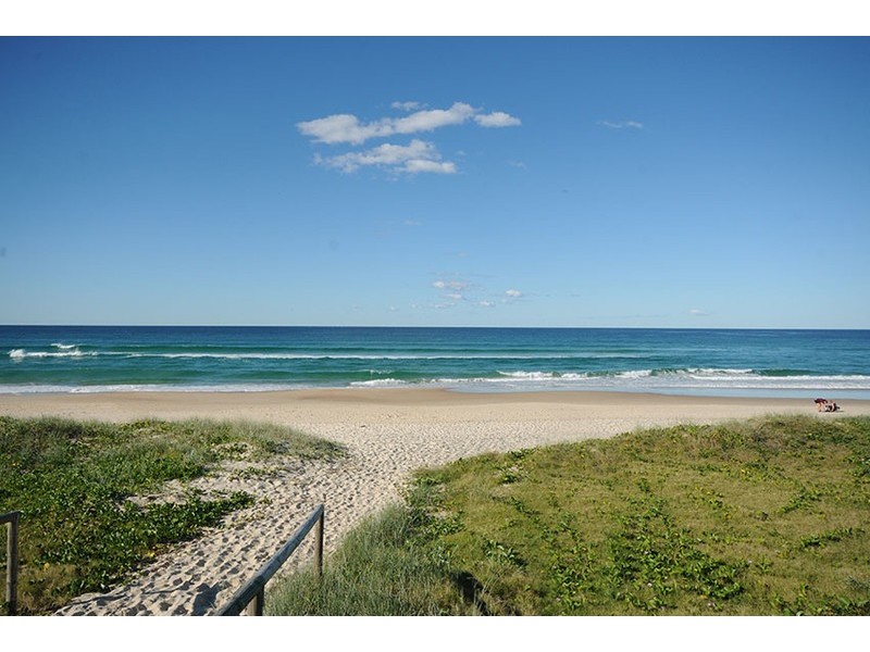 2/28 Twenty Fifth Avenue, Palm Beach QLD 4221