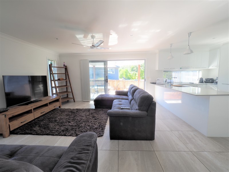 1/19 Rees Court, Elanora QLD 4221