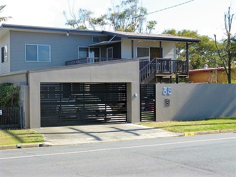 35B Mallawa Drive, Palm Beach QLD 4221