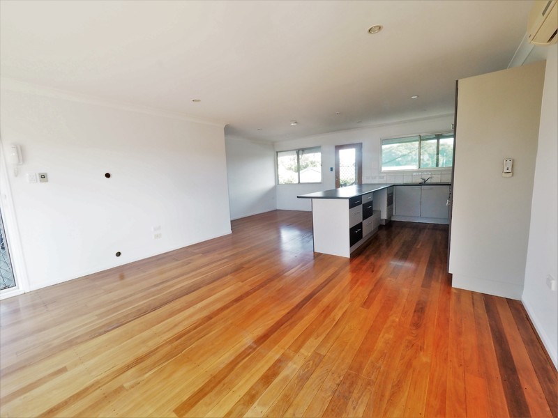 35B Mallawa Drive, Palm Beach QLD 4221