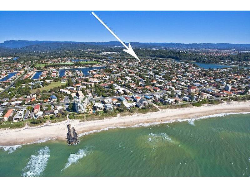 35B Mallawa Drive, Palm Beach QLD 4221