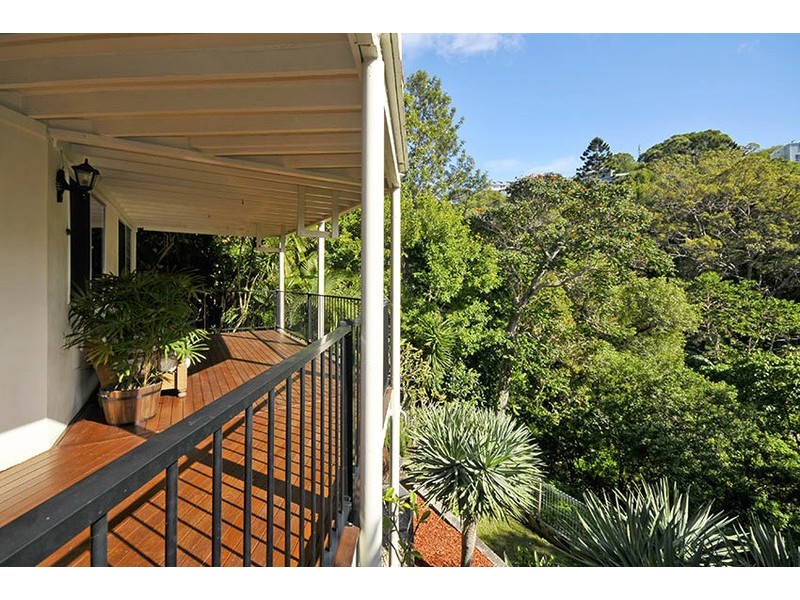 19 Crest Drive, Currumbin QLD 4223