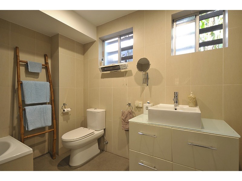 19 Crest Drive, Currumbin QLD 4223