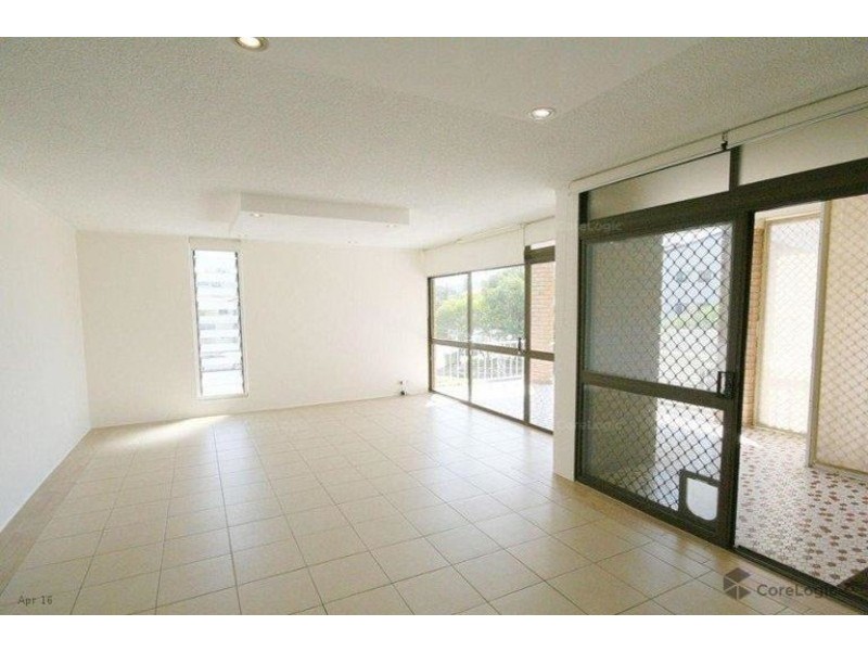 1/7 Nyrang Avenue, Palm Beach QLD 4221
