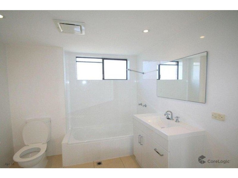 1/7 Nyrang Avenue, Palm Beach QLD 4221