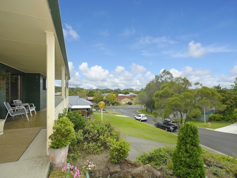 5 Sapwood Court, Elanora QLD 4221