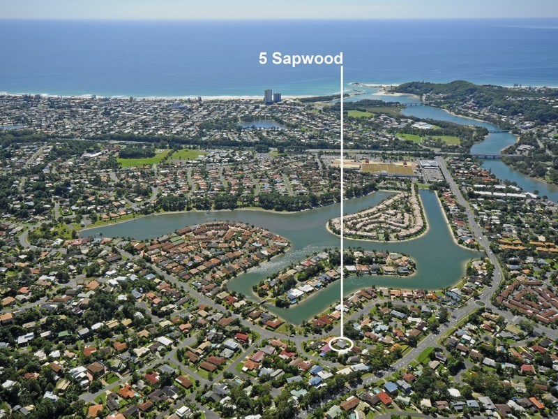 5 Sapwood Court, Elanora QLD 4221