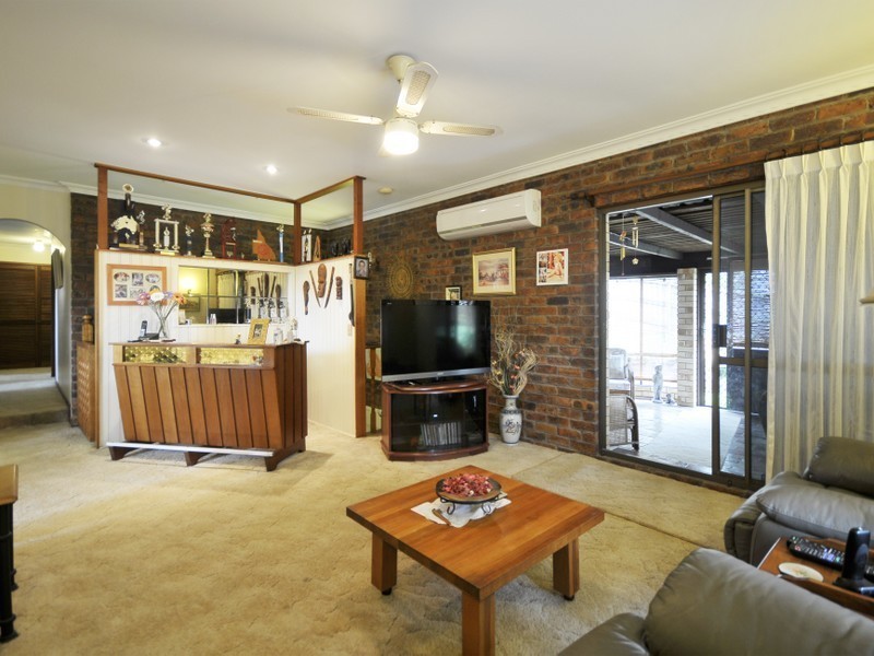 5 Sapwood Court, Elanora QLD 4221