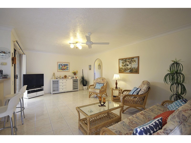 49 Bergamont Street, Elanora QLD 4221