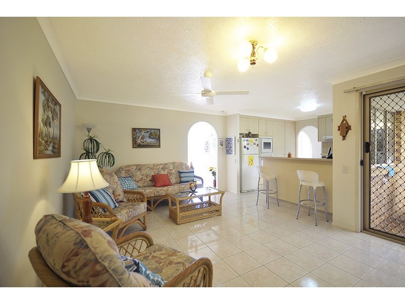 49 Bergamont Street, Elanora QLD 4221