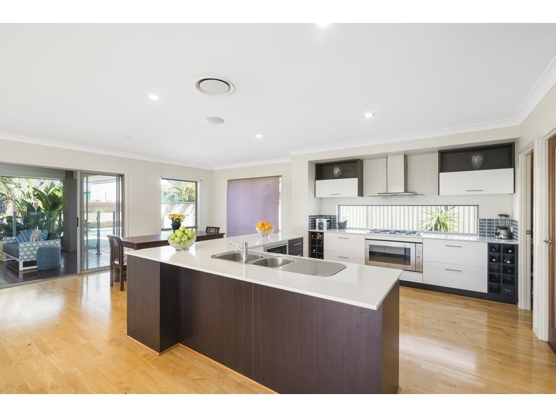 32A Fourteenth Avenue, Palm Beach QLD 4221
