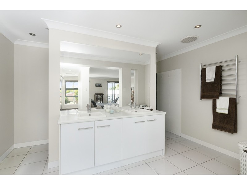 32A Fourteenth Avenue, Palm Beach QLD 4221