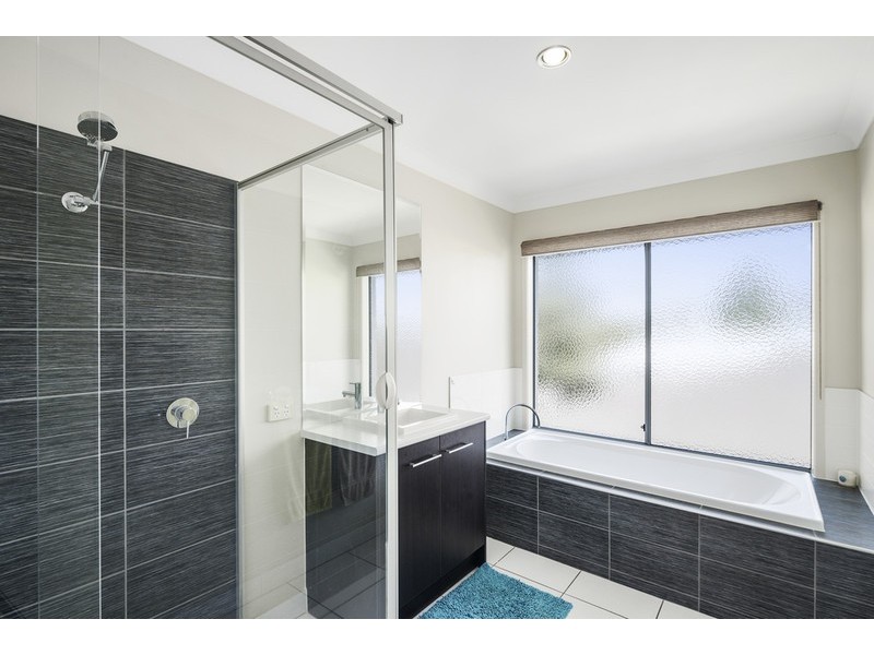 32A Fourteenth Avenue, Palm Beach QLD 4221