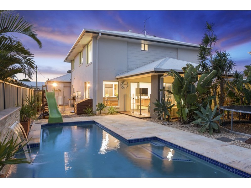 32A Fourteenth Avenue, Palm Beach QLD 4221