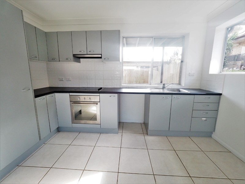 35 Mallawa Drive, Palm Beach QLD 4221