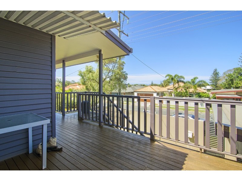 35 Mallawa Drive, Palm Beach QLD 4221