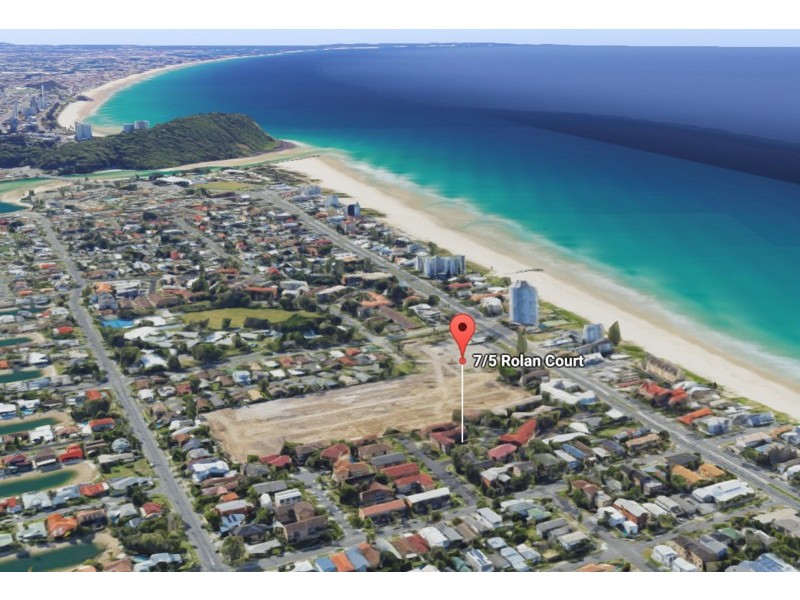 7/5 Rolan Court, Palm Beach QLD 4221