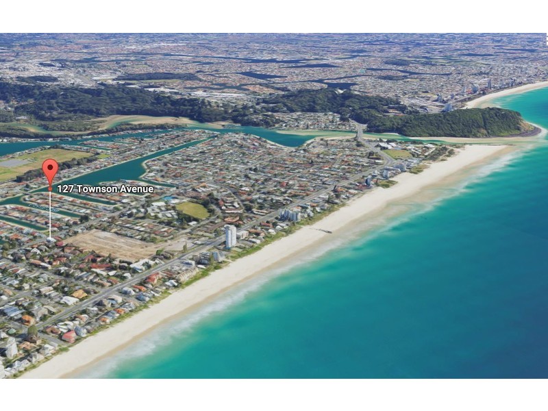 127B Townson Avenue, Palm Beach QLD 4221