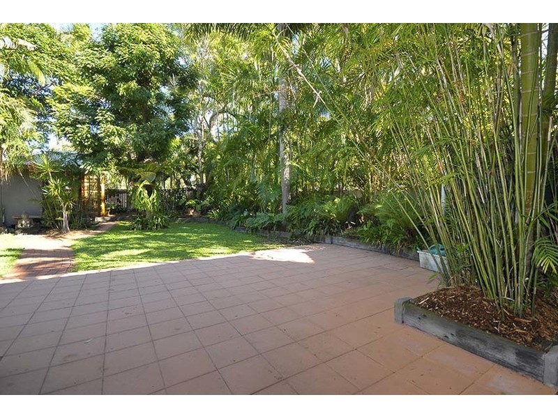 2 Carlyle Drive, Currumbin QLD 4223