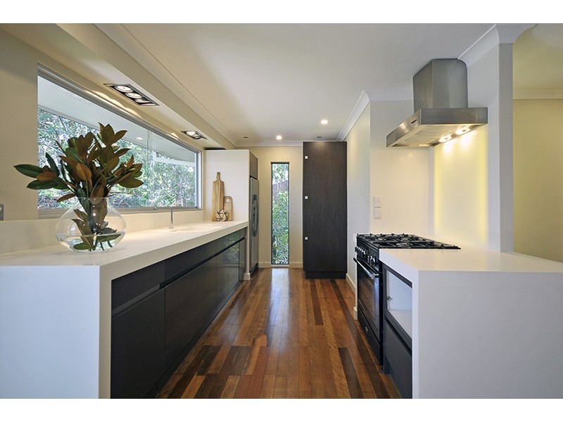 18 Domain Road, Currumbin QLD 4223