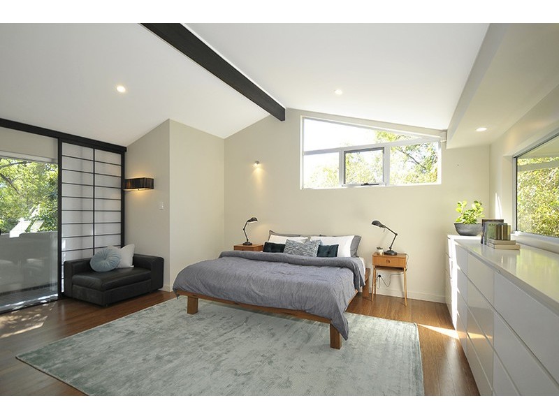18 Domain Road, Currumbin QLD 4223