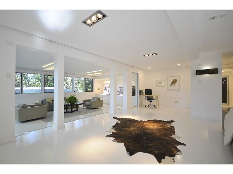 18 Domain Road, Currumbin QLD 4223