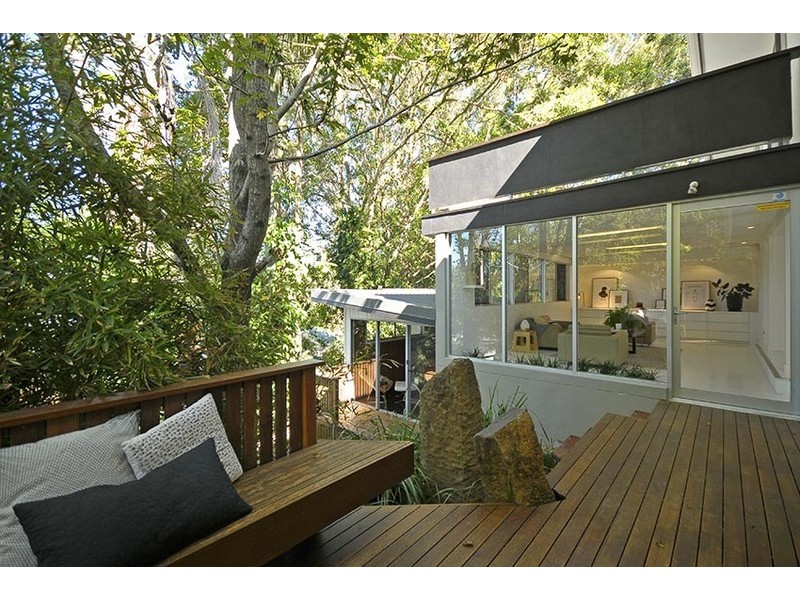 18 Domain Road, Currumbin QLD 4223