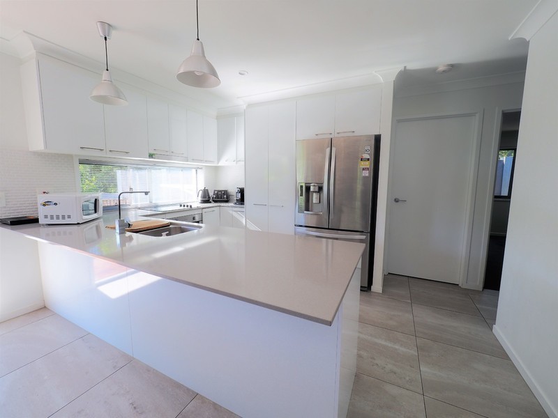 1/19 Rees Court, Elanora QLD 4221